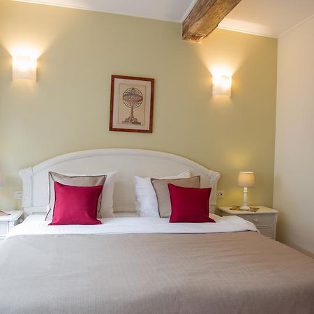 Logies Amelias Bed & Breakfast Брюж Стая снимка